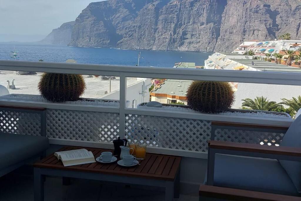 Vistas Sonadas Cerca Del Mar Acantilado de los Gigantes Buitenkant foto